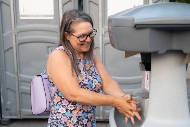 Best Portable toilet rental cost  in Hapeville, GA